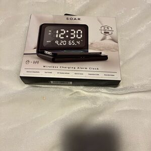 Black Wireless Charging Alarm Clock